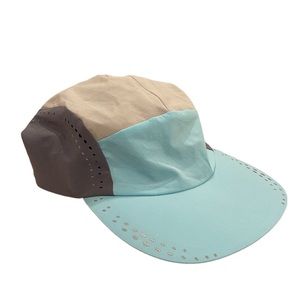 NWT (Small Flaw) Rare Lululemon Run Kit Hat in Cyan/APDO